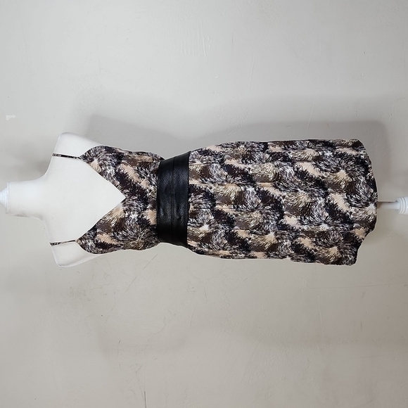 Halston Heritage Silk Beaded Cocktail Dress Size 4 - Picture 11 of 14